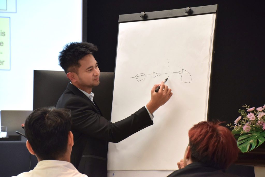 ic-design-training-eei-synopsys4