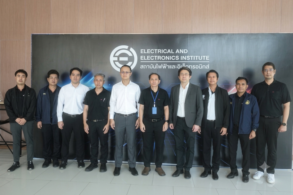 led-street-light-testing-eei-rural-roads-department4